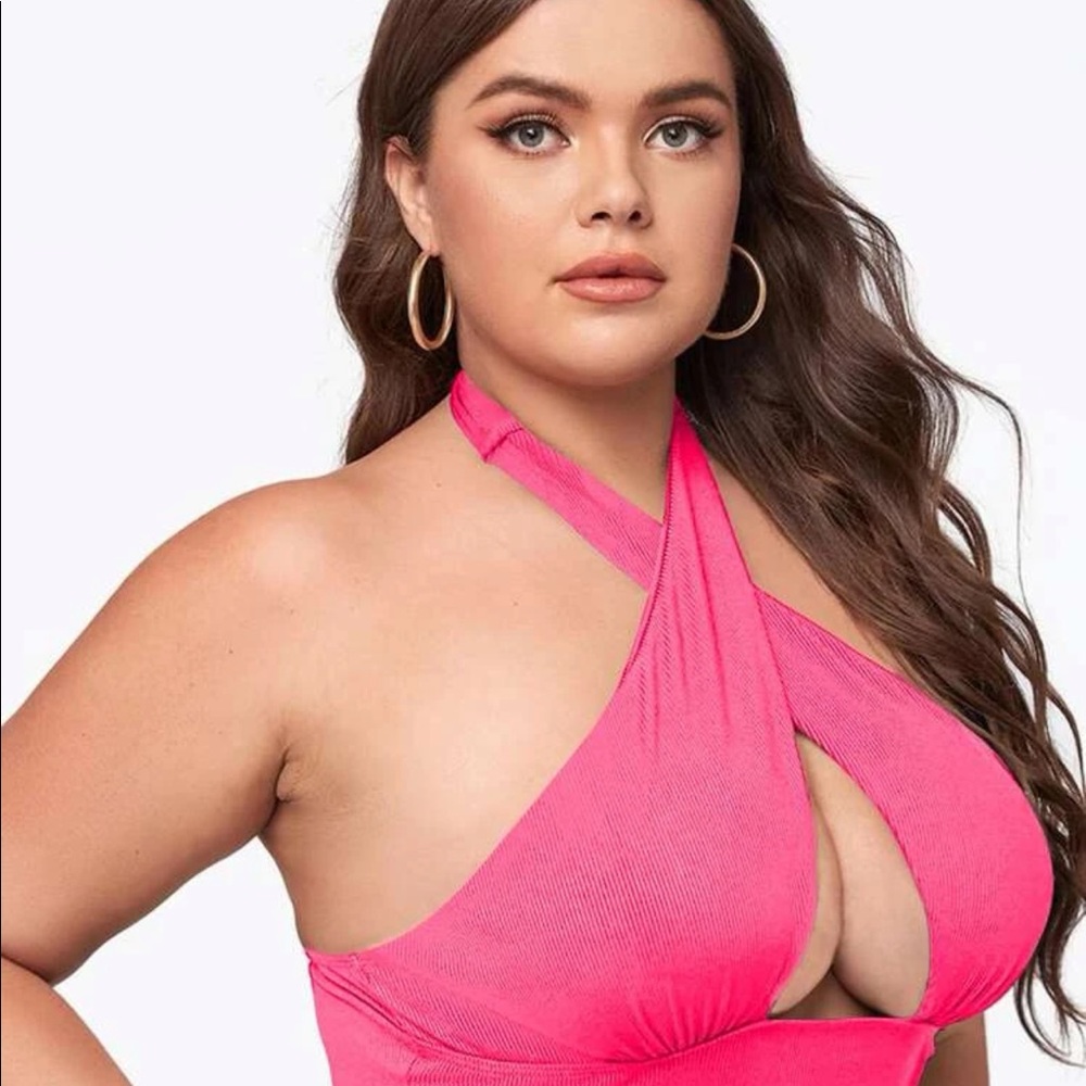 Shein Plus Criss Cross Halter Bikini Top Pink
